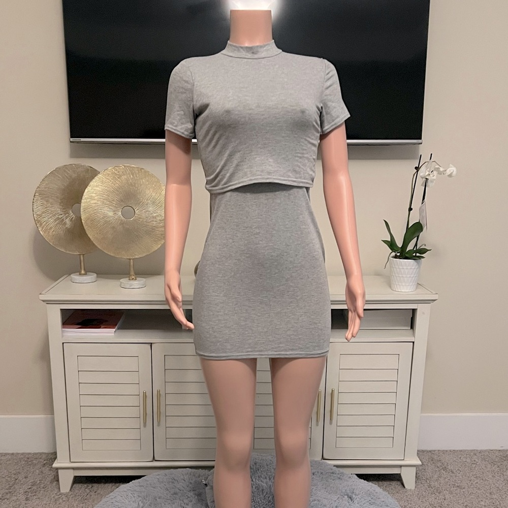 “Essence” H&M Grey Mini Bodycon Dress. Size US 6. Great Stretch & Fit!
